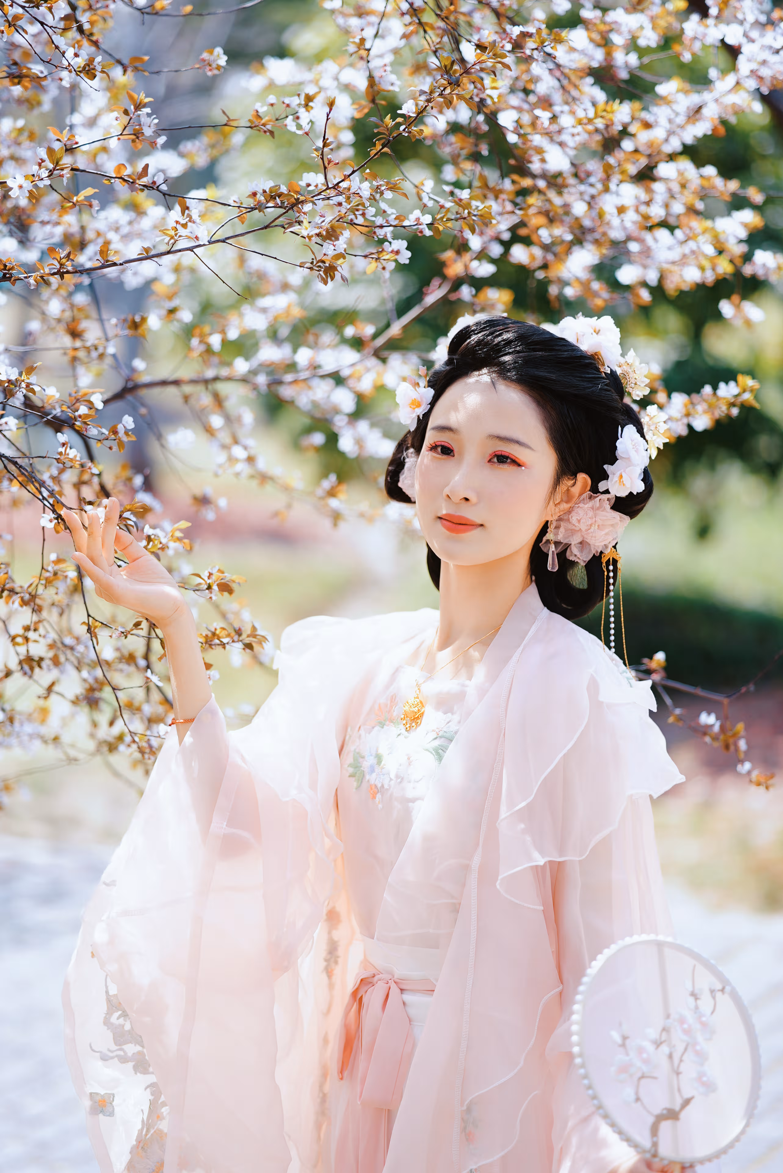 顾村公园樱花汉服橙子，上海，2025年，中国国风摄影作品