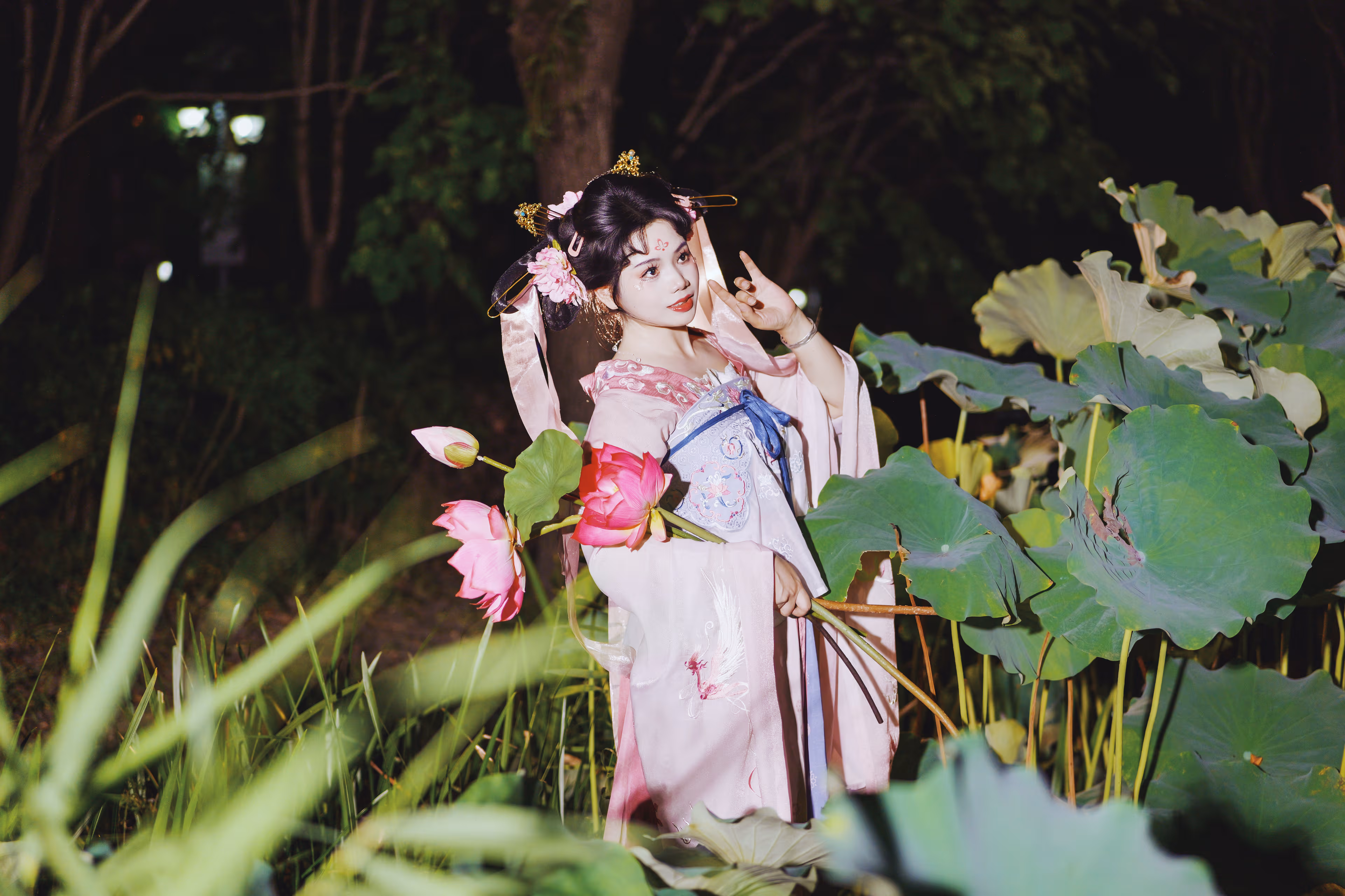 荷花汉服,上海,2025年,中国国风摄影作品