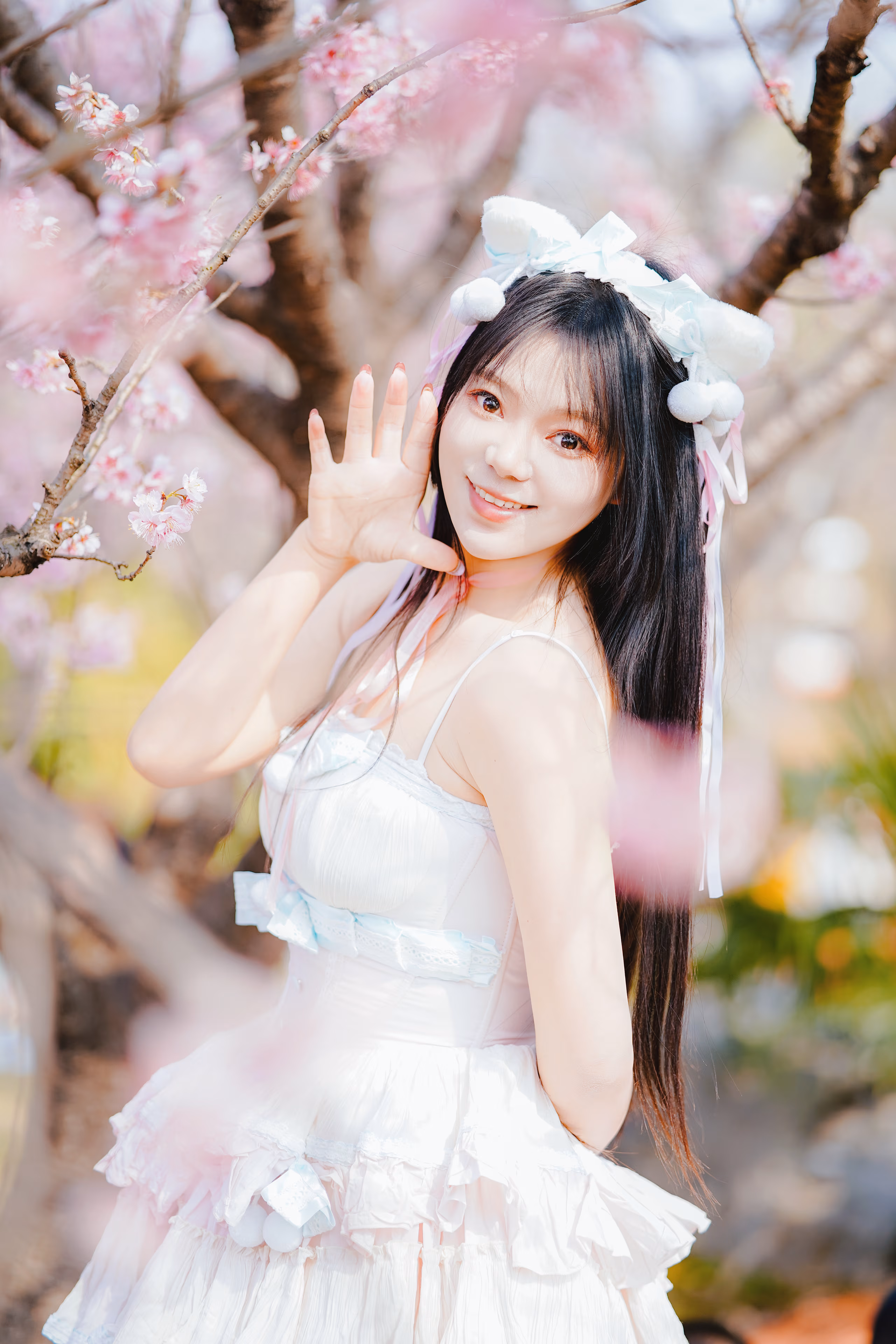 顾村公园樱花佳儿,上海,2025年,人像 · 写真摄影作品
