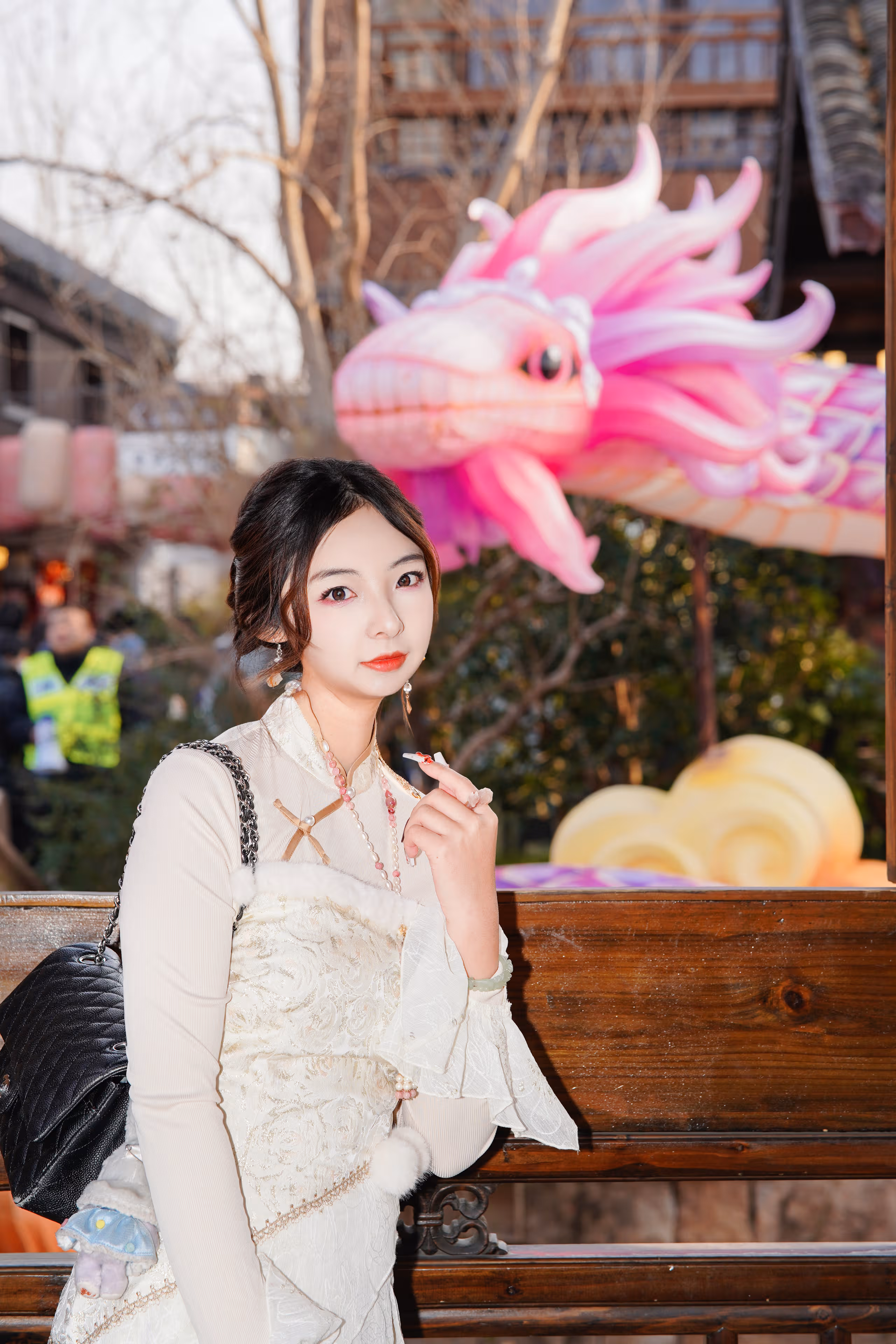 蟠龙天地草草,上海,2024年,人像 · 写真摄影作品
